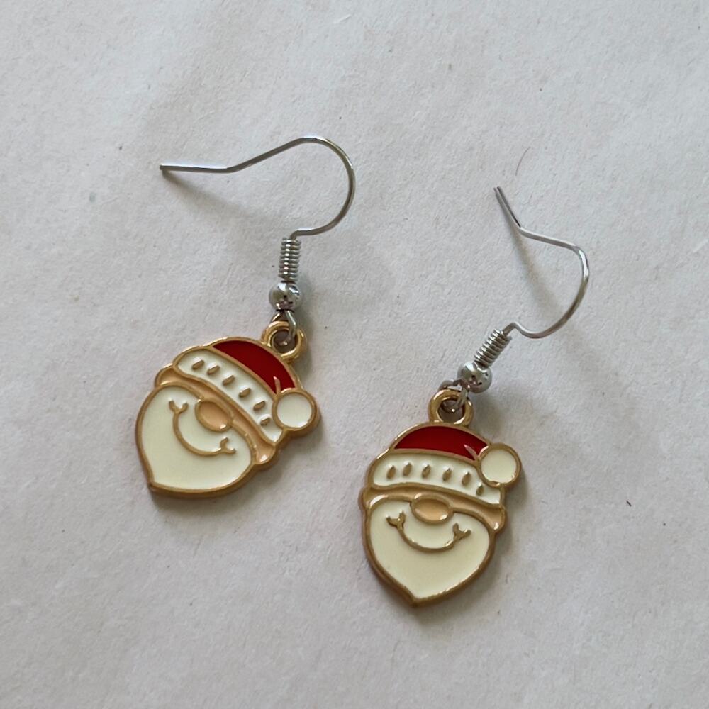 Christmas Santa Claus Head Enamel Earrings Festive Holiday Jewelry